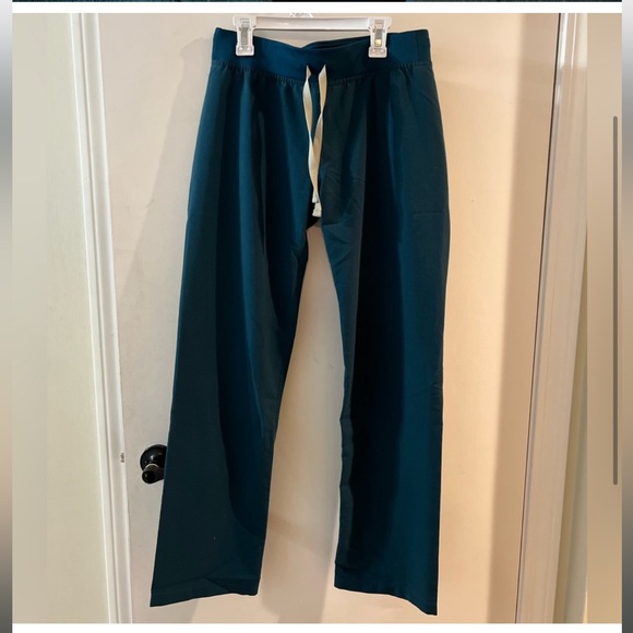 XS FIGS SCRUB PANT - Picture 1 of 2